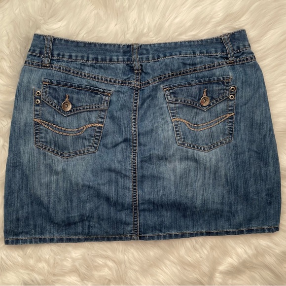 Women’s Faded Glory Blue Denim Skort with Brown Embroidery - Picture 2 of 4